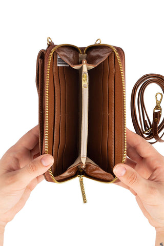 Carteira feminina de couro liso com alça Rafa 19x10,5cm - Enluaze - Bolsas, Mochilas e Acessórios em Couro Legítimo