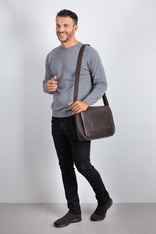 Pasta carteiro de couro Cláudio - Enluaze - Bolsas, Mochilas e Acessórios em Couro Legítimo