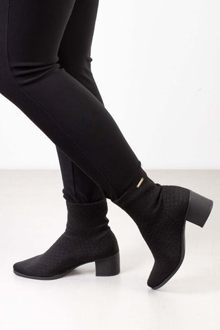 Bota de malha feminina com salto 2322 - Enluaze - Bolsas, Mochilas e Acessórios em Couro Legítimo