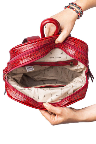 Mochila feminina de couro croco Zaya - Enluaze - Bolsas, Mochilas e Acessórios em Couro Legítimo