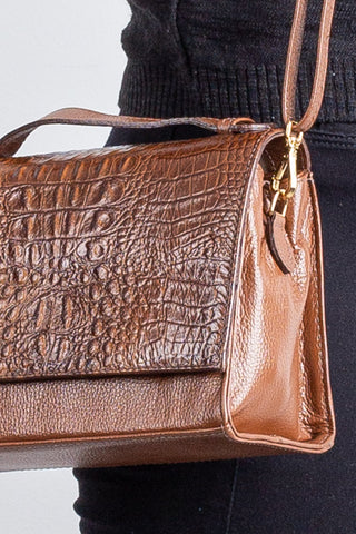 Bolsa pequena transversal de couro croco Deise - Enluaze - Bolsas, Mochilas e Acessórios em Couro Legítimo