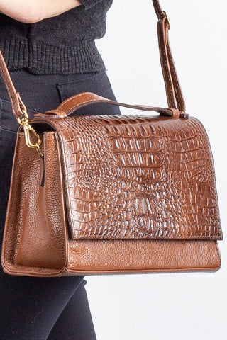 Bolsa pequena transversal de couro croco Deise - Enluaze - Bolsas, Mochilas e Acessórios em Couro Legítimo