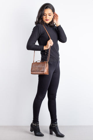 Bolsa pequena transversal de couro croco Deise - Enluaze - Bolsas, Mochilas e Acessórios em Couro Legítimo