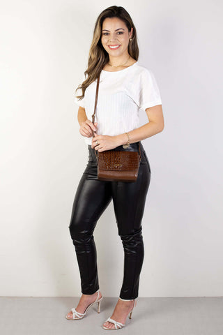 Mini bolsa transversal de couro croco Josi - Enluaze - Bolsas, Mochilas e Acessórios em Couro Legítimo