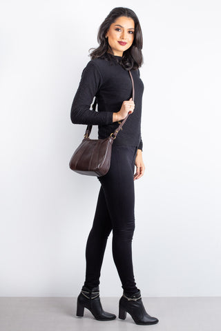 Bolsa transversal em couro liso Greice - Enluaze - Bolsas, Mochilas e Acessórios em Couro Legítimo