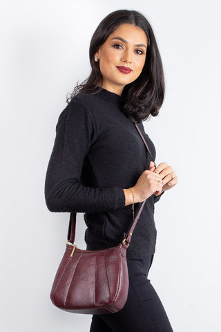 Bolsa transversal em couro liso Greice - Enluaze - Bolsas, Mochilas e Acessórios em Couro Legítimo