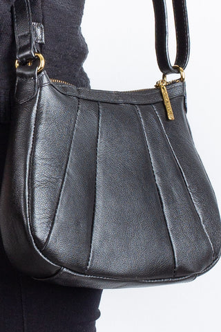 Bolsa transversal em couro liso Greice - Enluaze - Bolsas, Mochilas e Acessórios em Couro Legítimo