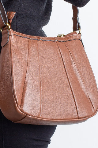 Bolsa transversal em couro liso Greice - Enluaze - Bolsas, Mochilas e Acessórios em Couro Legítimo