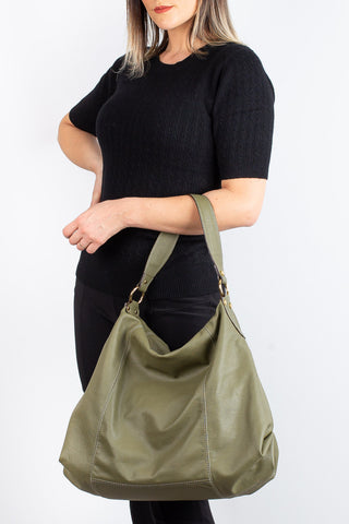 Bolsa saco grande de couro liso Cris - Enluaze - Bolsas, Mochilas e Acessórios em Couro Legítimo