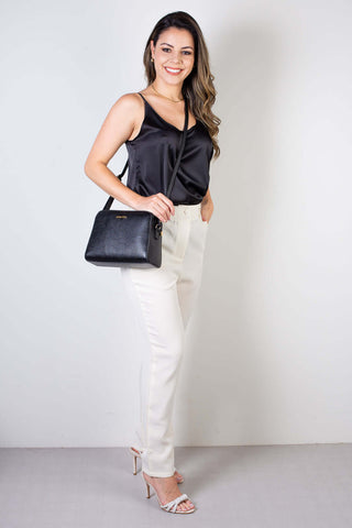 Bolsa transversal feminina de couro liso Paola - Enluaze - Bolsas, Mochilas e Acessórios em Couro Legítimo