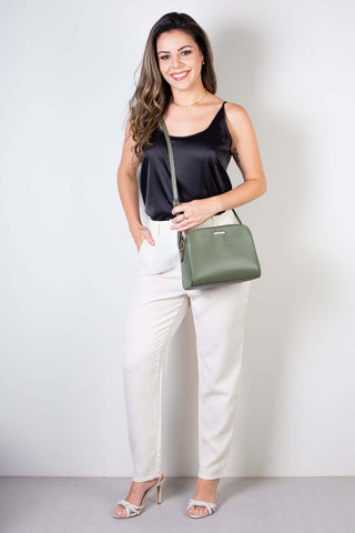 Bolsa transversal feminina de couro liso Paola - Enluaze - Bolsas, Mochilas e Acessórios em Couro Legítimo