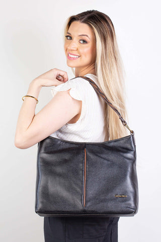 Bolsa de ombro em couro liso Flávia - Enluaze - Bolsas, Mochilas e Acessórios em Couro Legítimo