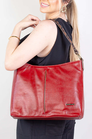 Bolsa de ombro em couro liso Flávia - Enluaze - Bolsas, Mochilas e Acessórios em Couro Legítimo