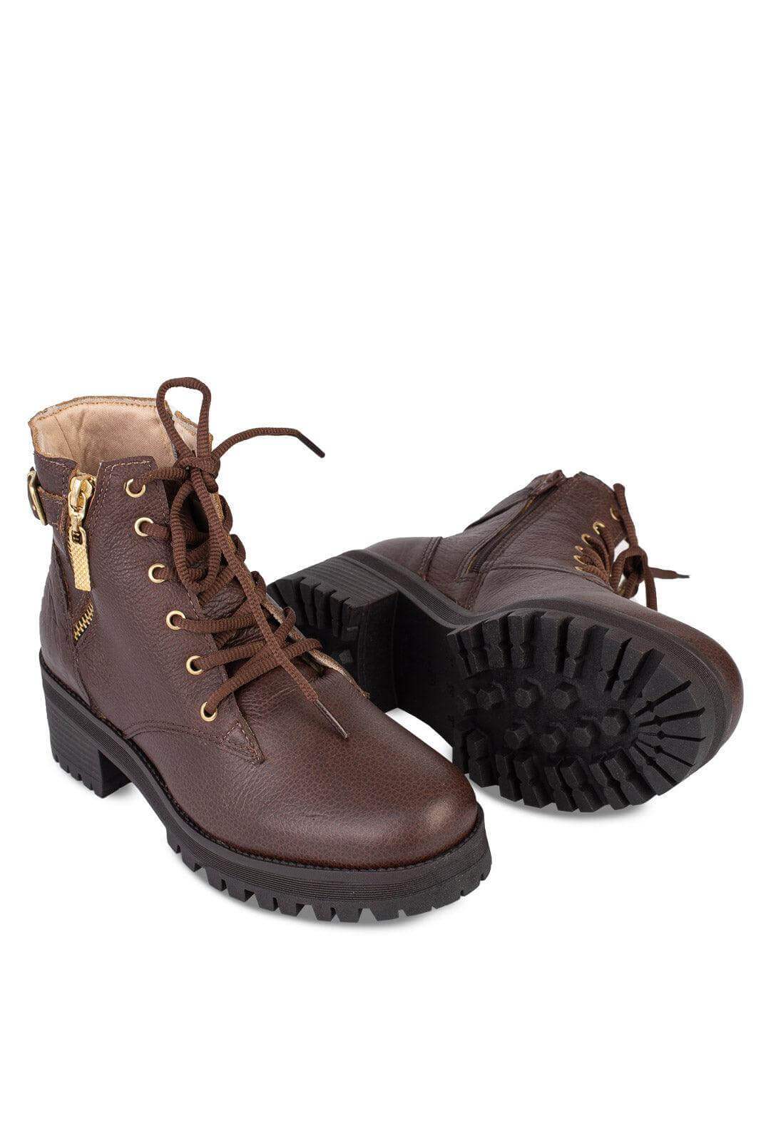 Coturno feminino em couro cano curto 7625