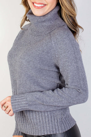 Blusa feminina de tricô gola boba 81148 - Enluaze - Vestuário e Acessórios em Couro Legítimo