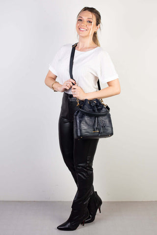 Bolsa saco em couro croco Nadia - Enluaze - Bolsas, Mochilas e Acessórios em Couro Legítimo