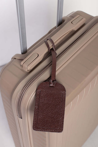 Tag de viagem em couro liso personalizado - Enluaze - Bolsas, Mochilas e Acessórios em Couro Legítimo