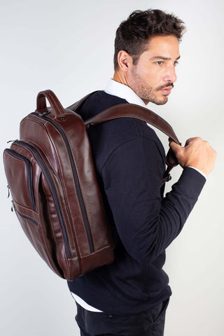 Mochila masculina de couro italiano para notebook 17" Arthur - Enluaze - Bolsas, Mochilas e Acessórios em Couro Legítimo
