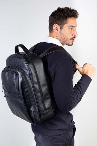 Mochila masculina de couro italiano para notebook 17" Arthur - Enluaze - Bolsas, Mochilas e Acessórios em Couro Legítimo