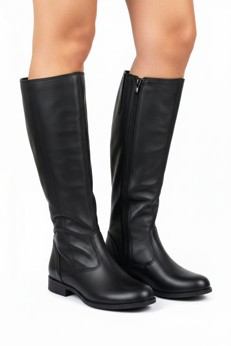 Bota feminina cano longo em couro salto baixo 0291
