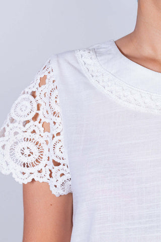 Blusa manga curta feminina detalhe crochê 51607 - Enluaze - Vestuário e Acessórios em Couro Legítimo