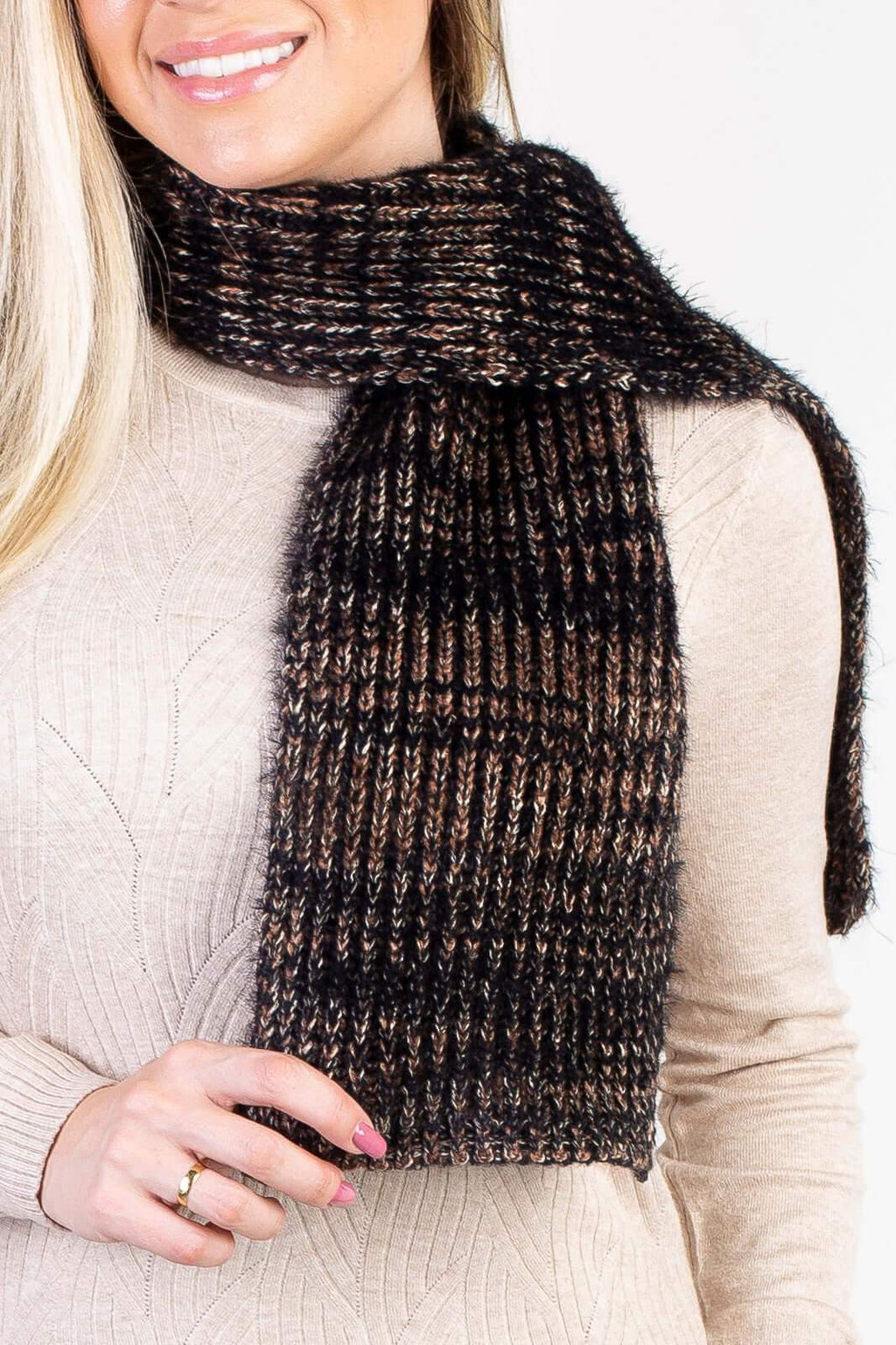 Cachecol de tricô feminino 61540 – Enluaze - Acessórios em Couro