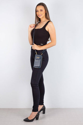 Carteira feminina de couro liso com alça Rafa 19x10,5cm - Enluaze - Bolsas, Mochilas e Acessórios em Couro Legítimo