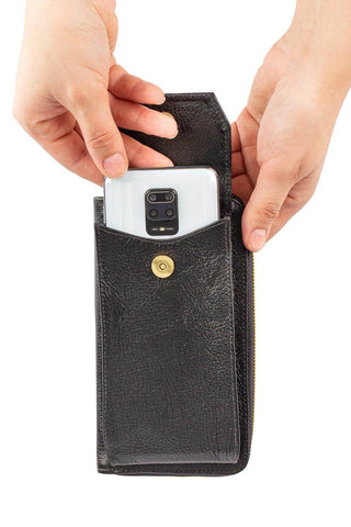 Carteira feminina de couro liso com alça Rafa 19x10,5cm - Enluaze - Bolsas, Mochilas e Acessórios em Couro Legítimo