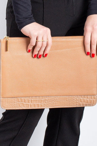 Pasta envelope para notebook couro liso Eduarda - Enluaze - Bolsas, Mochilas e Acessórios em Couro Legítimo