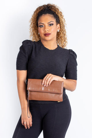 Clutch de couro liso Nikki - Enluaze - Bolsas, Mochilas e Acessórios em Couro Legítimo