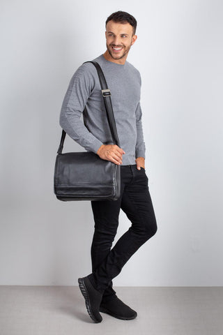 Pasta carteiro de couro Cláudio - Enluaze - Bolsas, Mochilas e Acessórios em Couro Legítimo