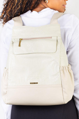 Mochila antifurto de couro croco Suelen - Enluaze - Bolsas, Mochilas e Acessórios em Couro Legítimo