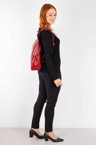 Mochila antifurto de couro croco Suelen - Enluaze - Bolsas, Mochilas e Acessórios em Couro Legítimo