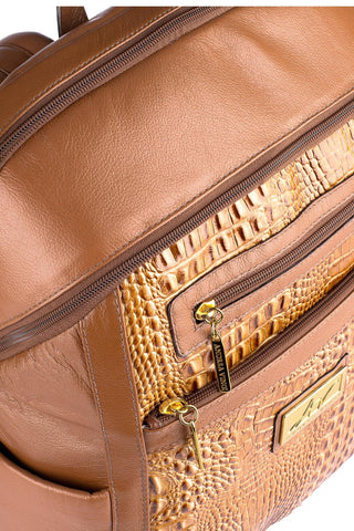 Mochila grande de couro croco Marcela - Enluaze - Bolsas, Mochilas e Acessórios em Couro Legítimo