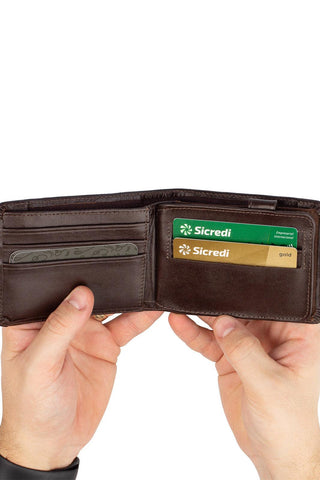 Carteira masculina de couro italiano com botão Dylan 9,5x11,5cm - Enluaze - Bolsas, Mochilas e Acessórios em Couro Legítimo