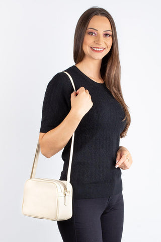 Bolsa quadrada pequena de couro liso Diana - Enluaze - Bolsas, Mochilas e Acessórios em Couro Legítimo