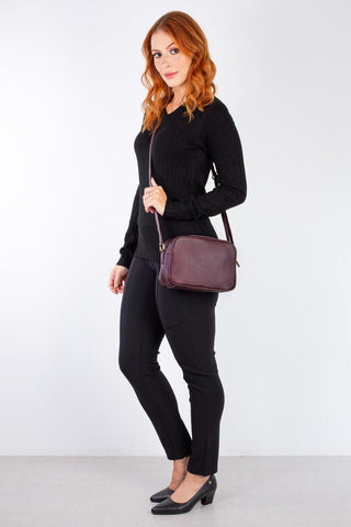 Bolsa quadrada pequena de couro liso Diana - Enluaze - Bolsas, Mochilas e Acessórios em Couro Legítimo
