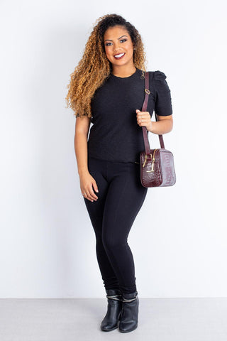 Bolsa quadrada de couro croco Daiana - Enluaze - Bolsas, Mochilas e Acessórios em Couro Legítimo