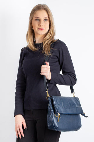 Bolsa tiracolo grande de couro liso Cida - Enluaze - Bolsas, Mochilas e Acessórios em Couro Legítimo