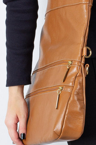 Bolsa tiracolo grande de couro liso Cida - Enluaze - Bolsas, Mochilas e Acessórios em Couro Legítimo