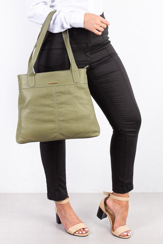 Bolsa de couro liso Abigail - Enluaze - Bolsas, Mochilas e Acessórios em Couro Legítimo