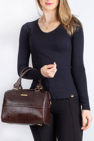 Bolsa baú de mão em couro liso Sthefani - Enluaze - Bolsas, Mochilas e Acessórios em Couro Legítimo