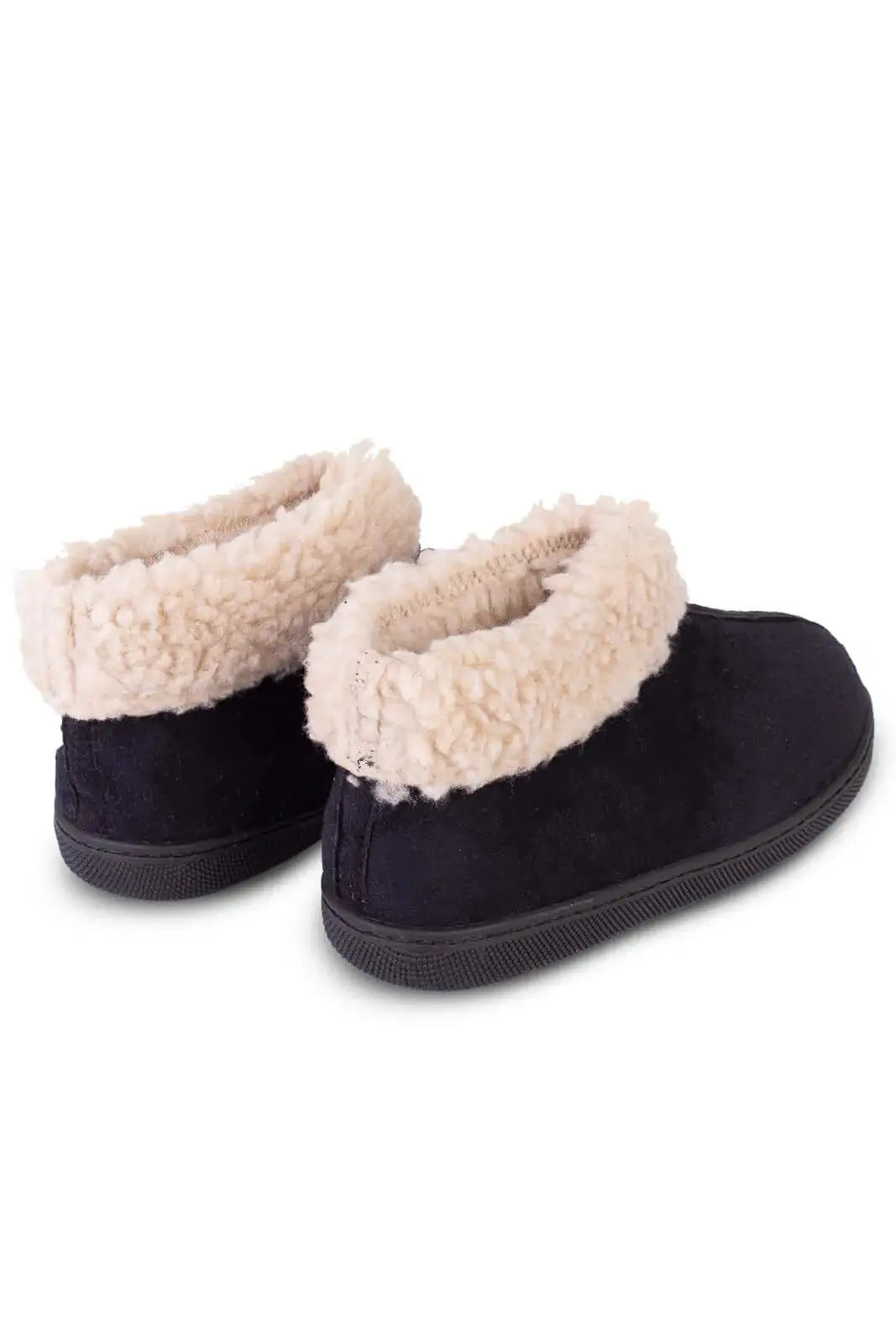 Pantufa unissex forrada em pelo e sola antiderrapante 01 - Enluaze