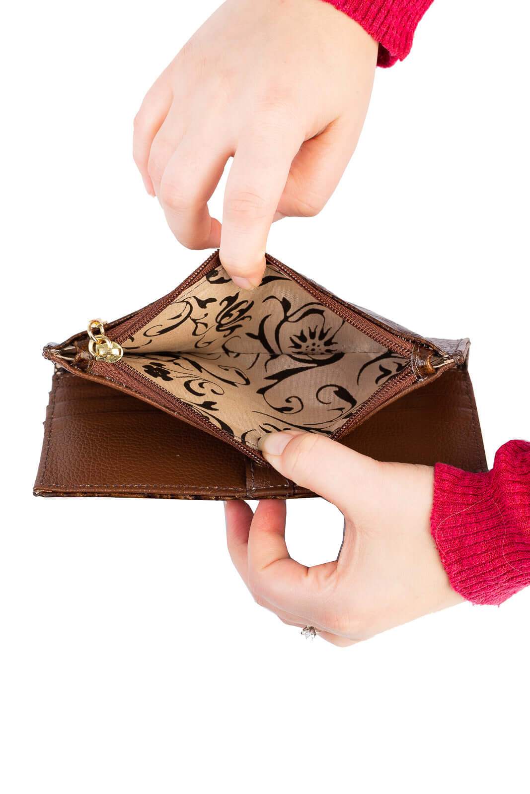 Carteira feminina de couro liso Cléo 9,5x19cm - Enluaze