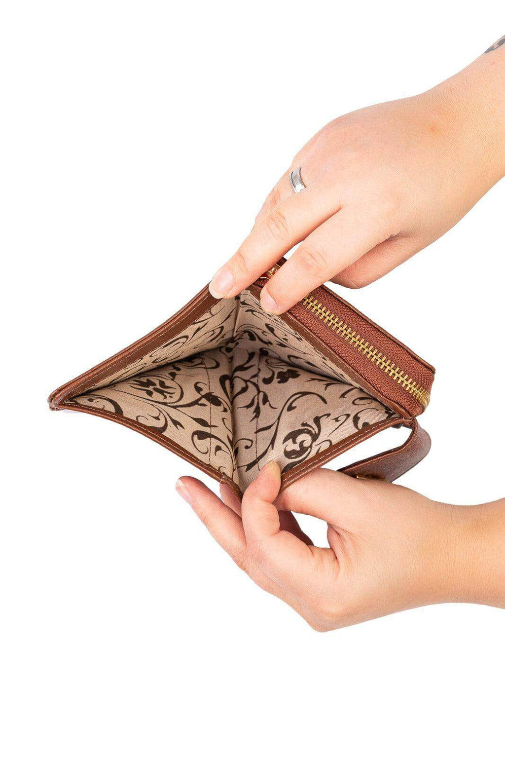 Carteira feminina de couro liso Lolla 10x13cm - Enluaze