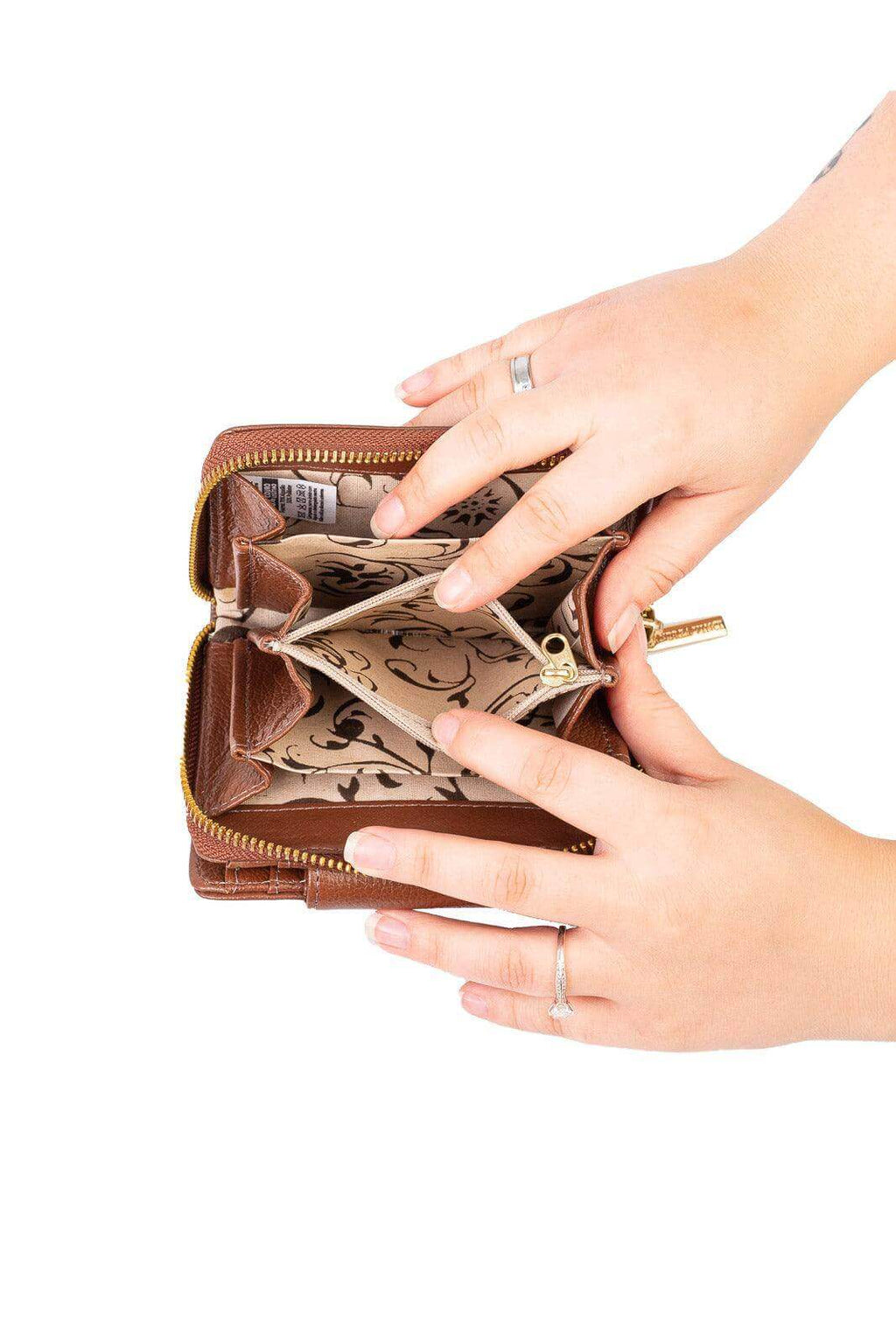 Carteira feminina de couro liso Lolla 10x13cm - Enluaze