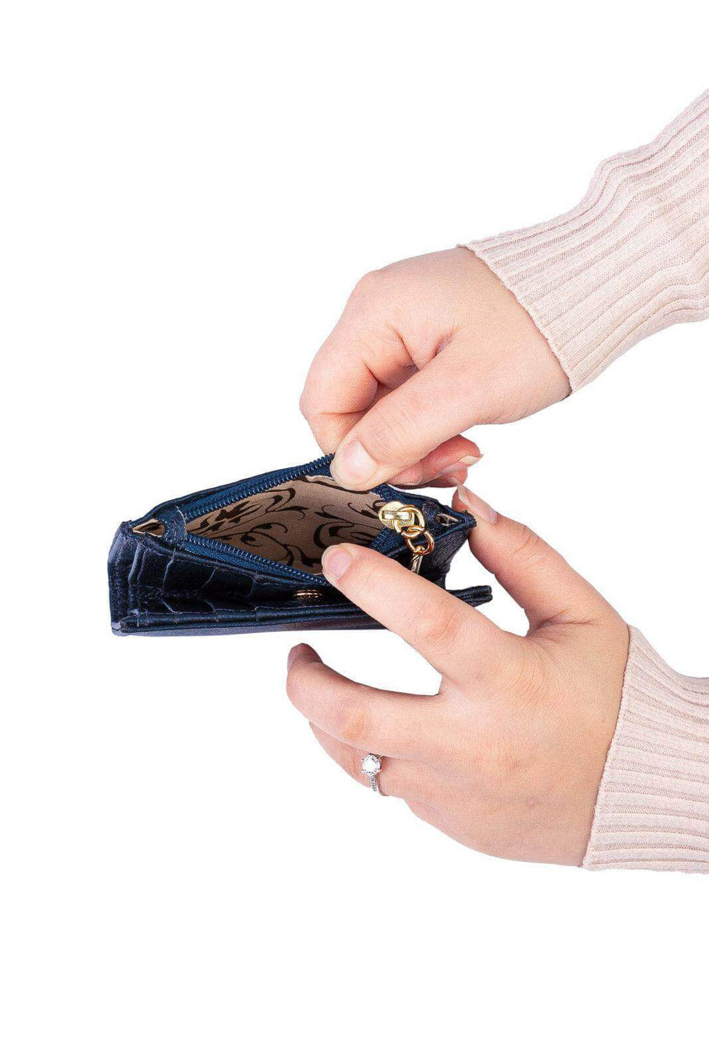 Carteira feminina de couro liso Lilian 11x9,5cm - Enluaze