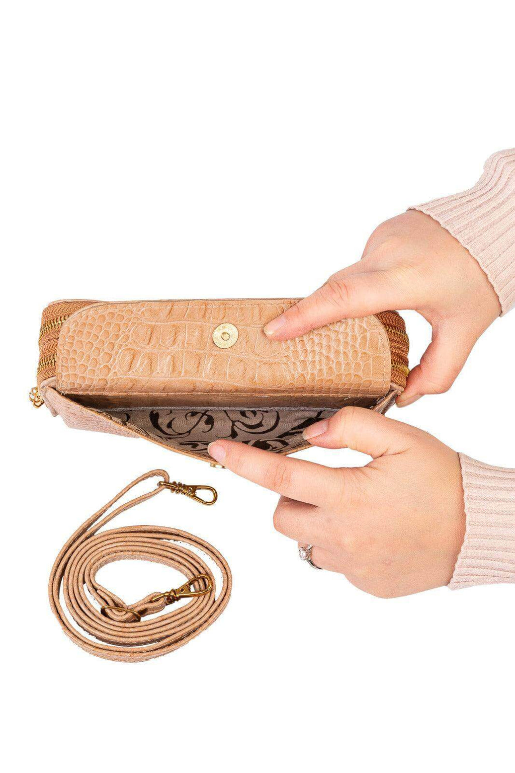 Carteira feminina de couro croco com alça Tania 10,5x19cm - Enluaze