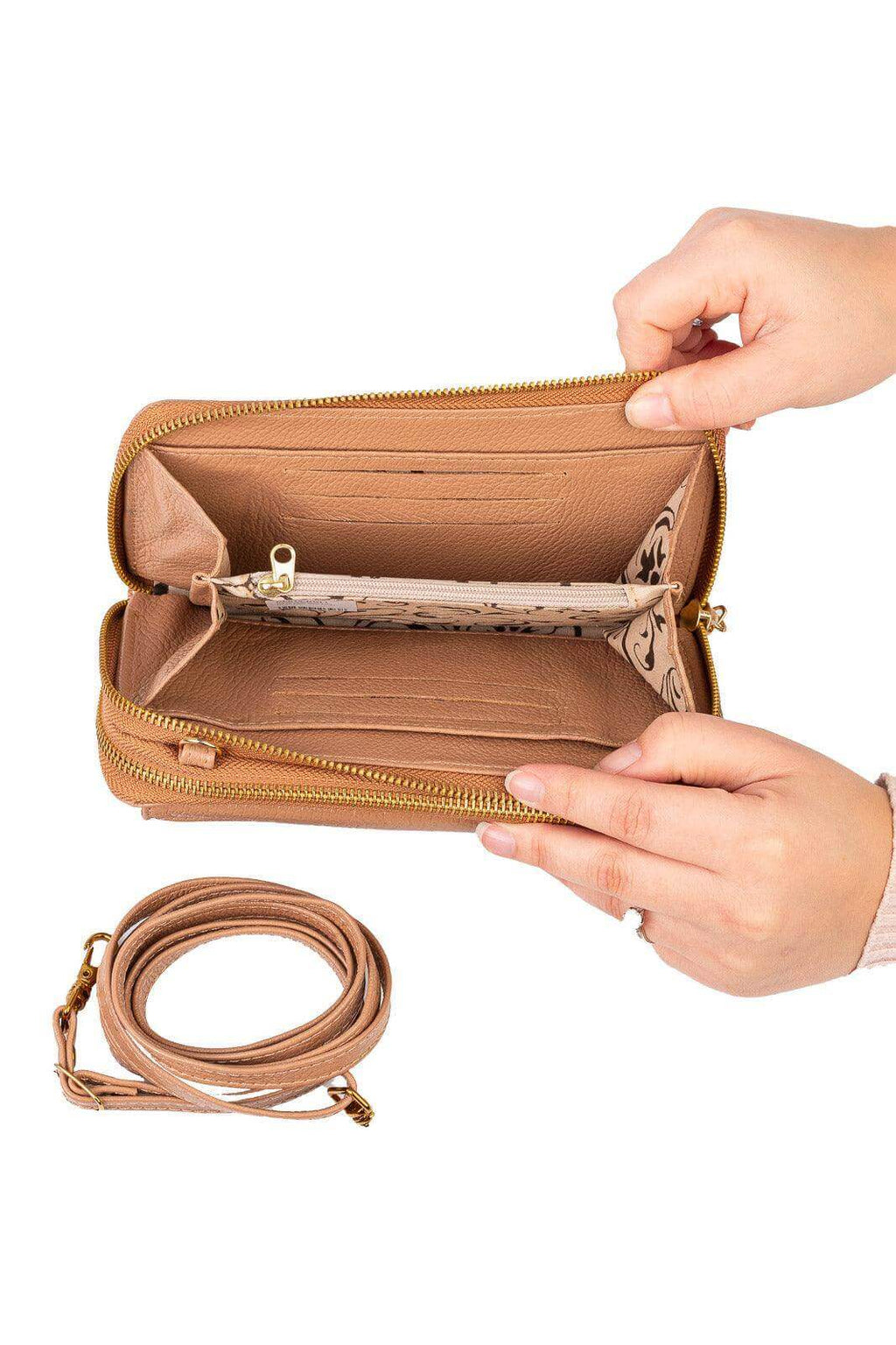 Carteira feminina de couro liso com alça Tania 10,5x19cm - Enluaze