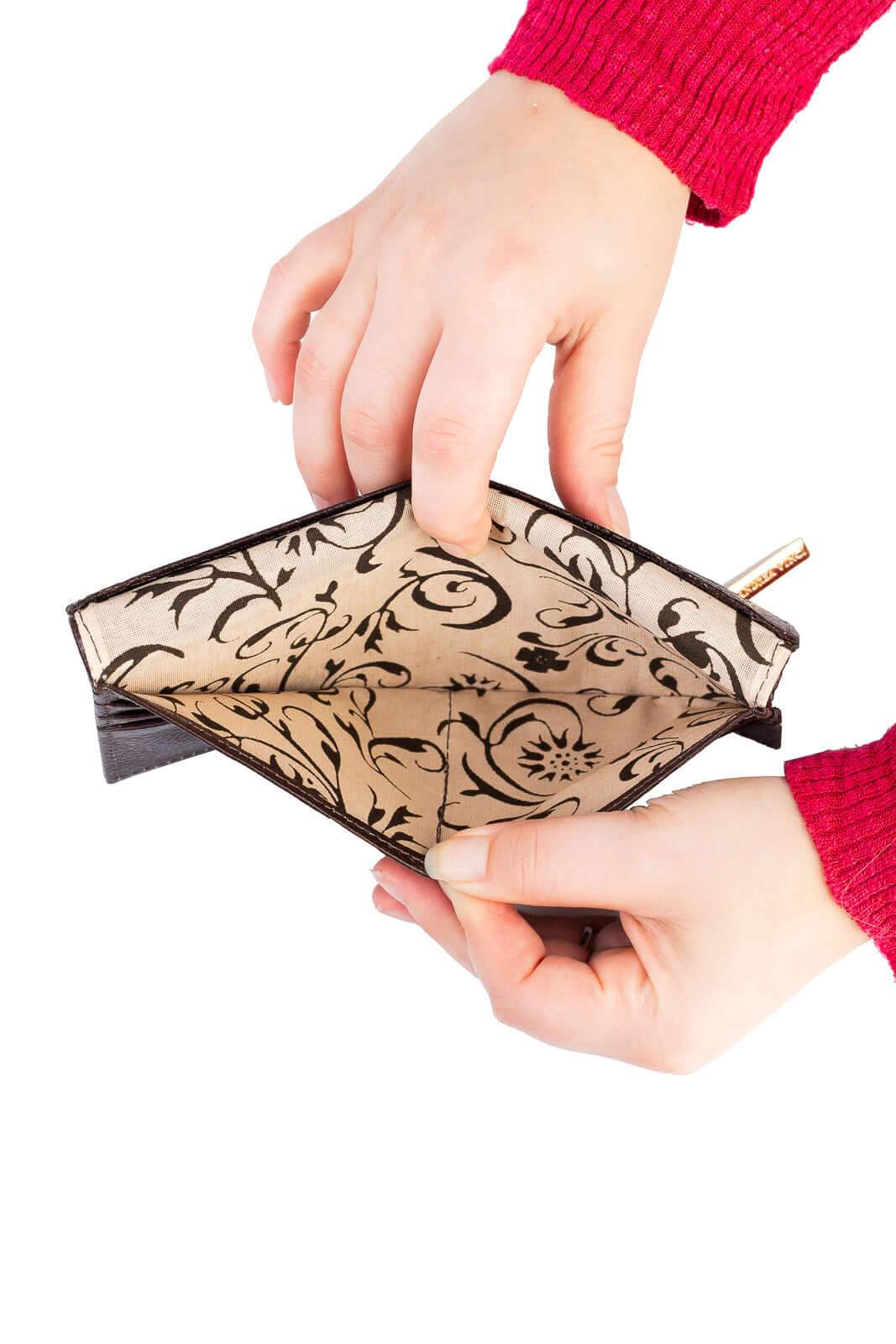 Carteira feminina de couro liso Cléo 9,5x19cm - Enluaze